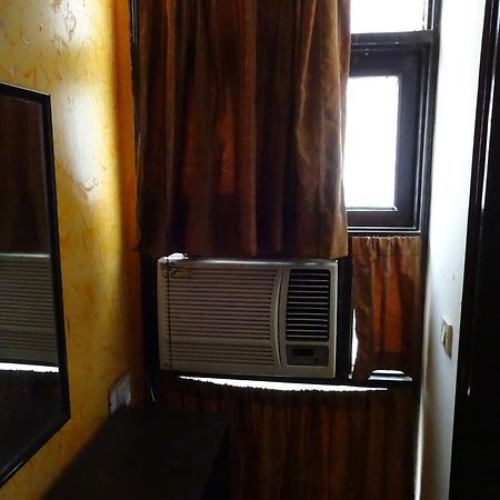 Hotel Elegant International New Delhi Ngoại thất bức ảnh